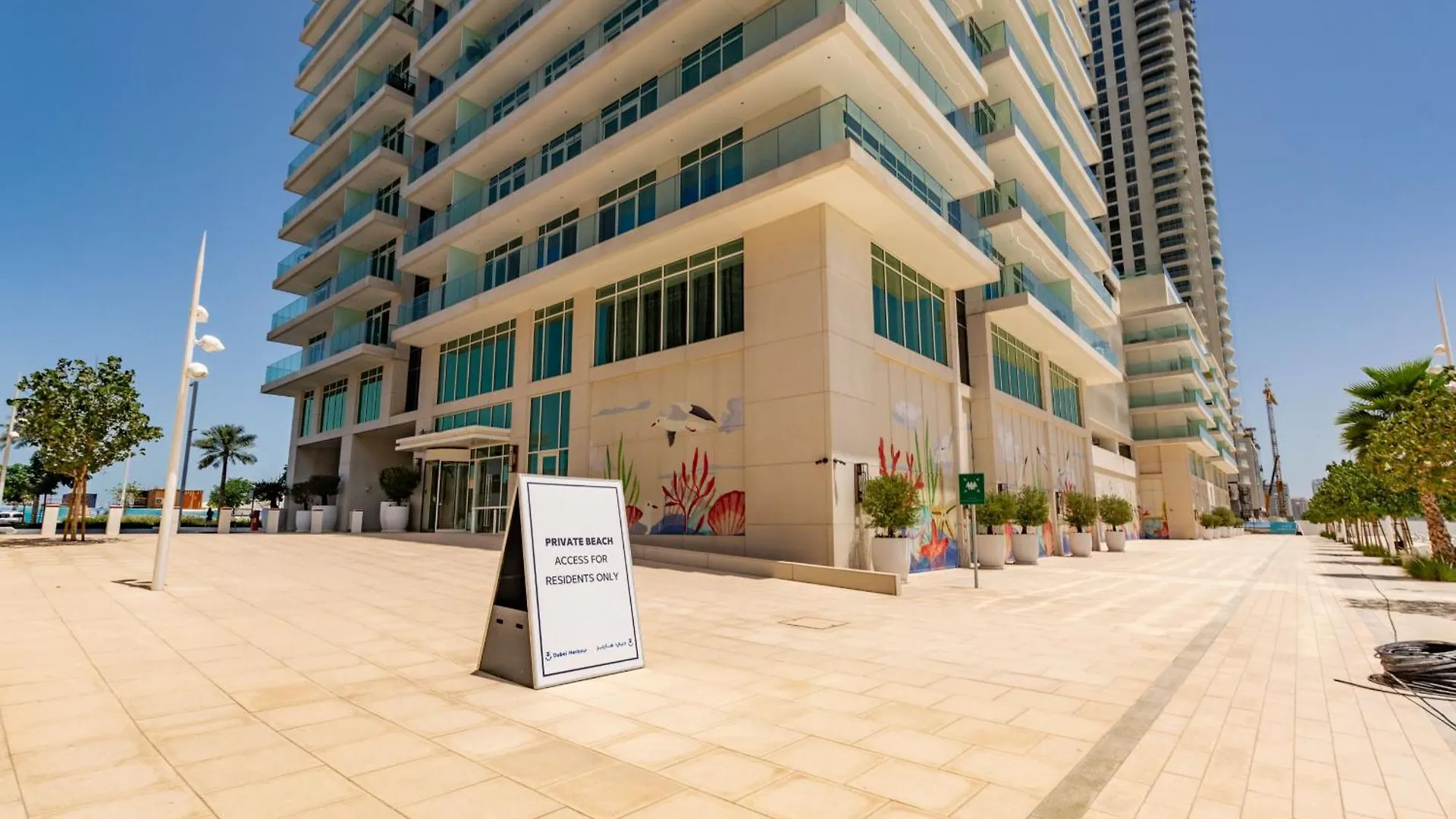 Vayk - Stunning 2 Bd In Emaar Beachfront With Beach Access Apartment Dubai