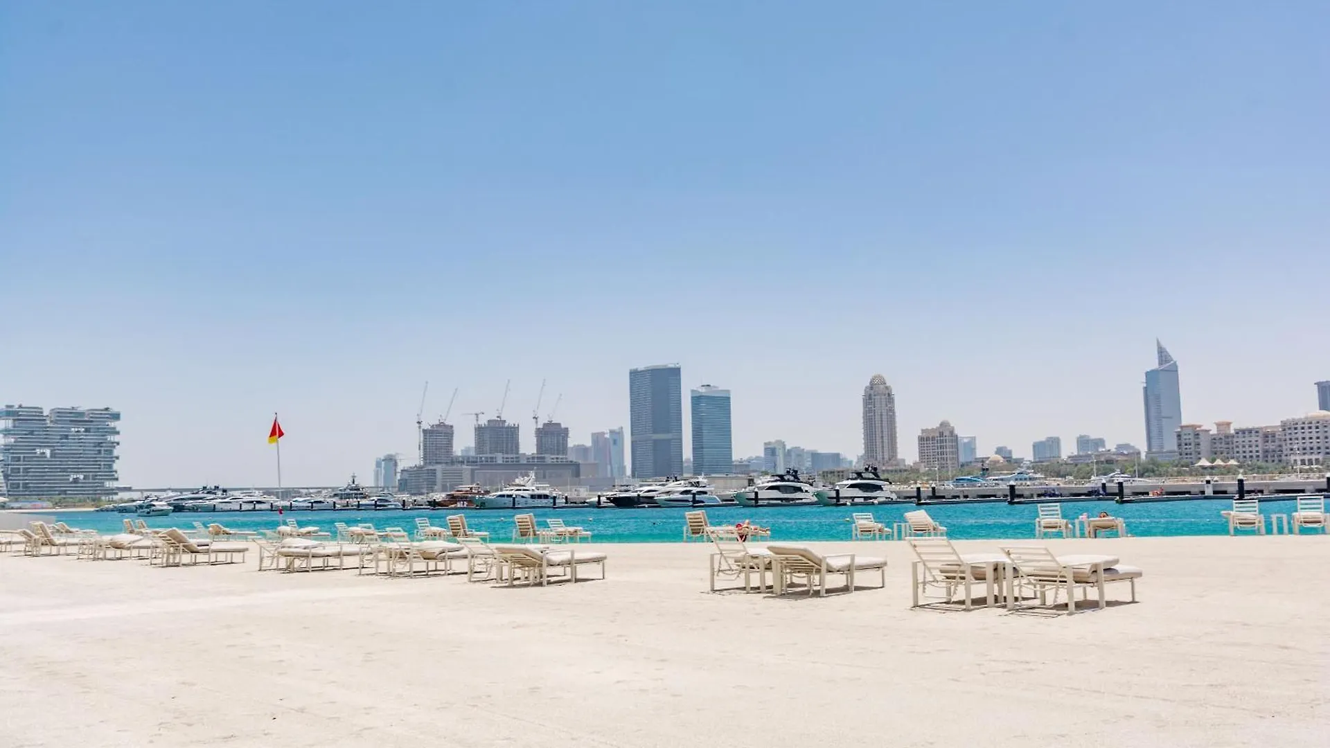 Vayk - Stunning 2 Bd In Emaar Beachfront With Beach Access Apartment Dubai