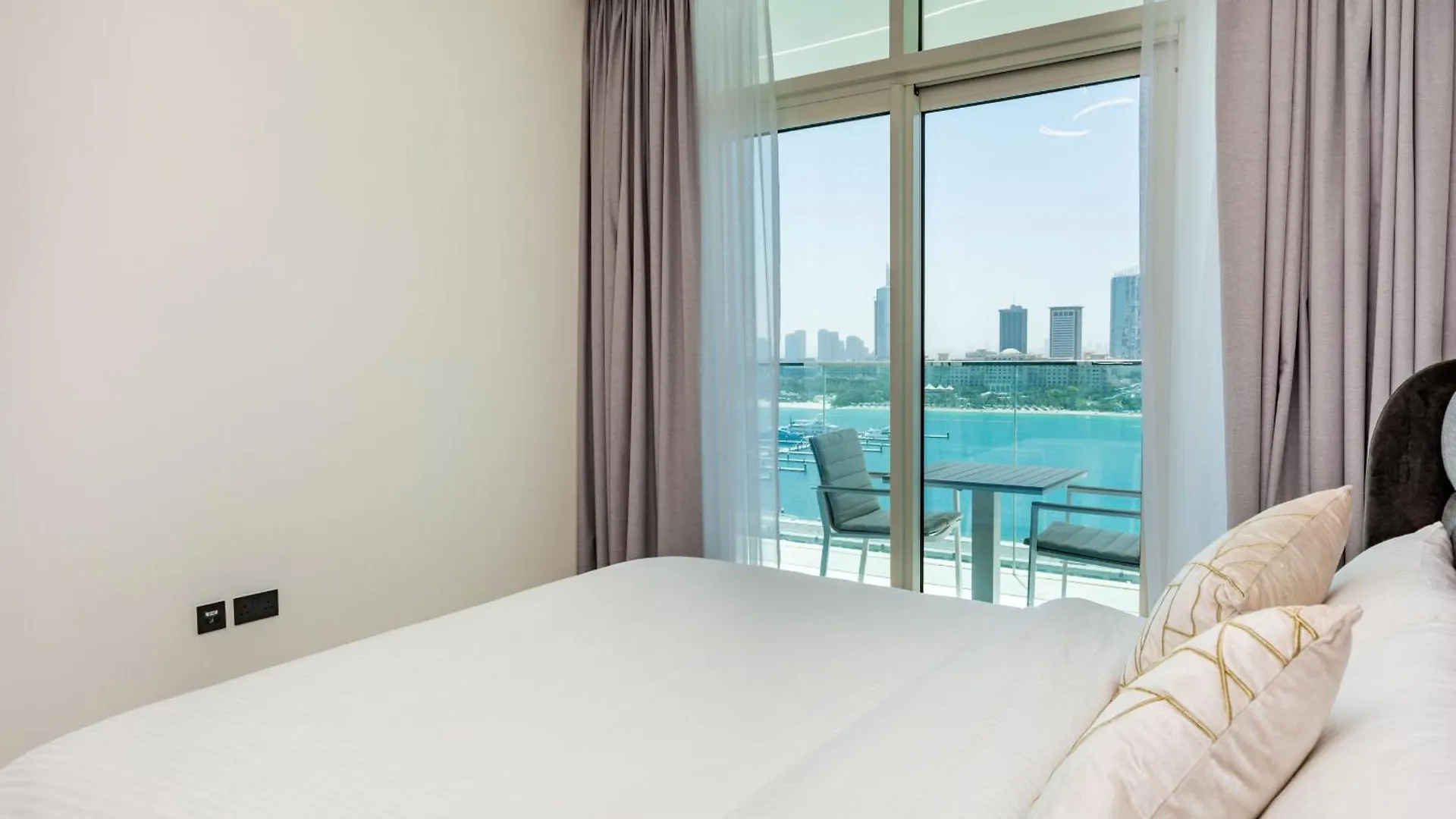 Vayk - Stunning 2 Bd In Emaar Beachfront With Beach Access Apartment Dubai 0*,