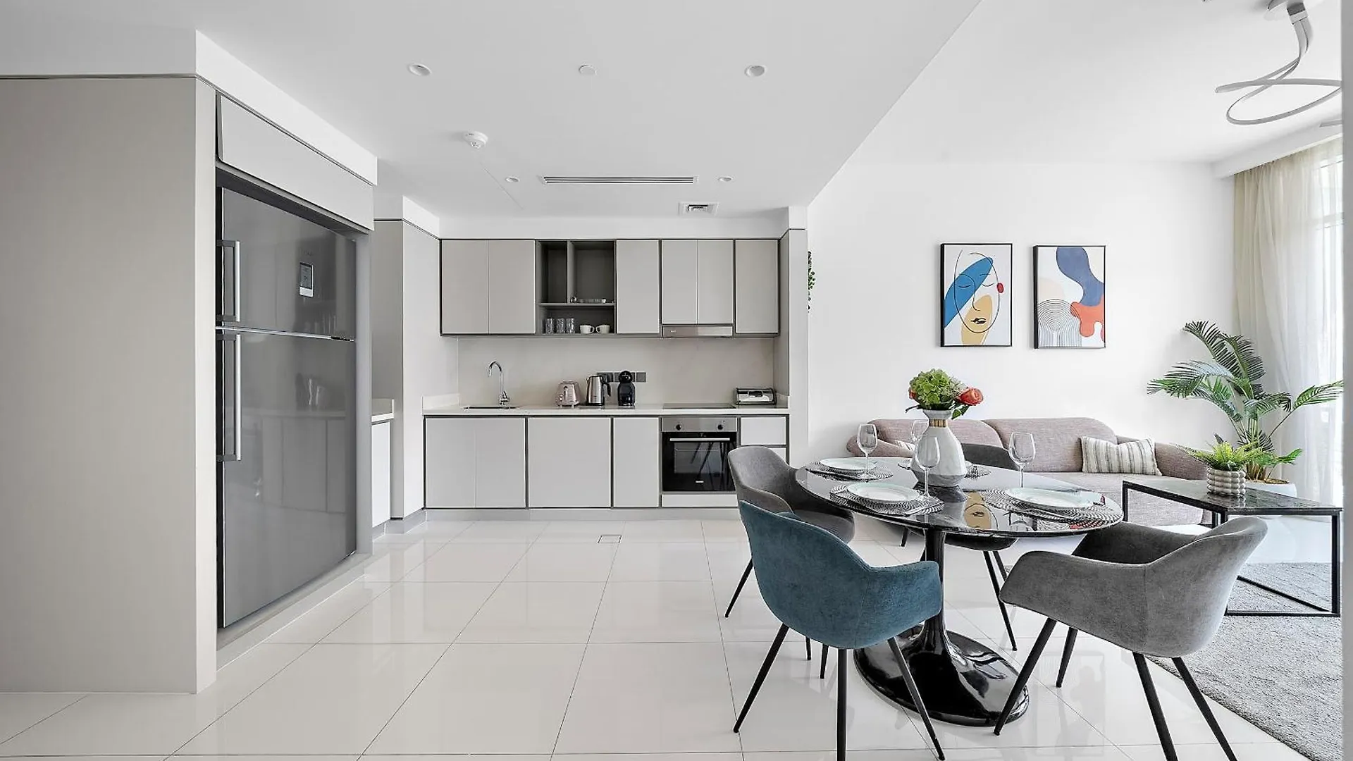Vayk - Stunning 2 Bd In Emaar Beachfront With Beach Access Apartment Dubai