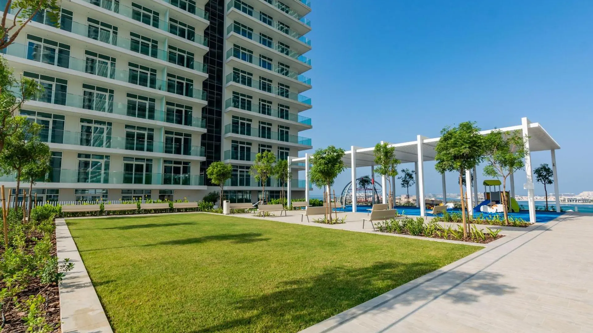 Vayk - Stunning 2 Bd In Emaar Beachfront With Beach Access Apartment Dubai 0*,  United Arab Emirates